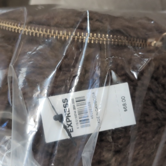 Express Teddy Fabric Plush Zip Up Brown Backpack with Adjustable Straps NWT - Picture 4 of 9